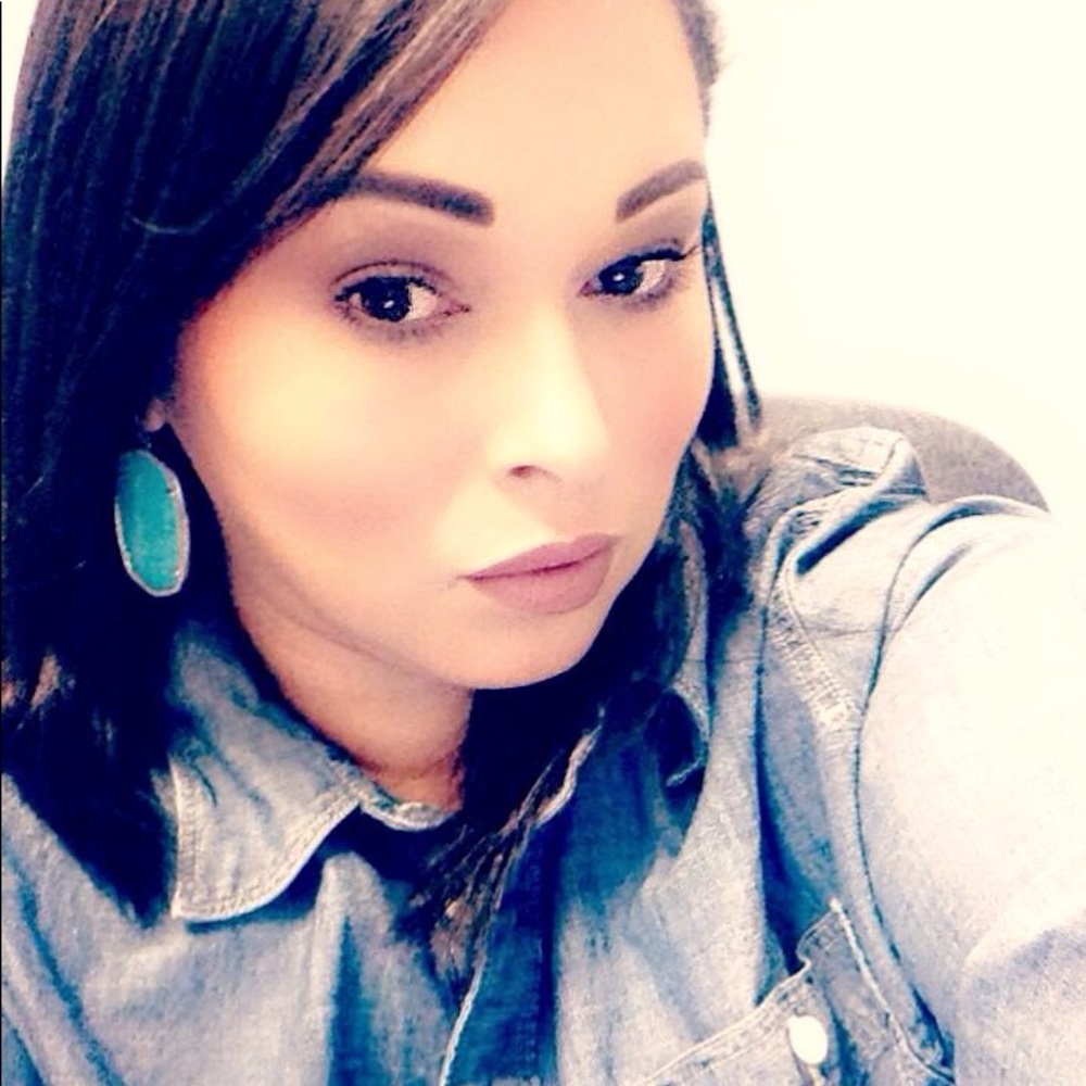 Meet your Posher, Jessica